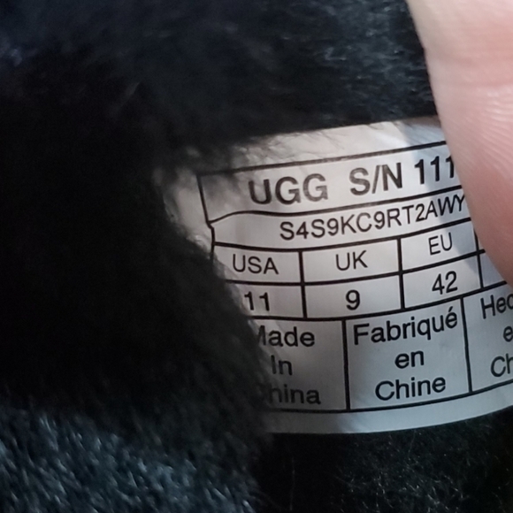 New UGG Classic Ultra Mini Black Shearling Boots - Picture 10 of 11